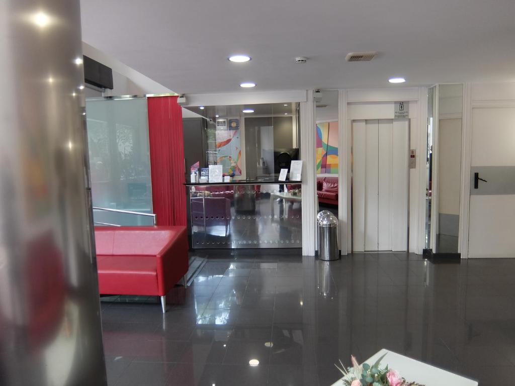 フロント・ロビー