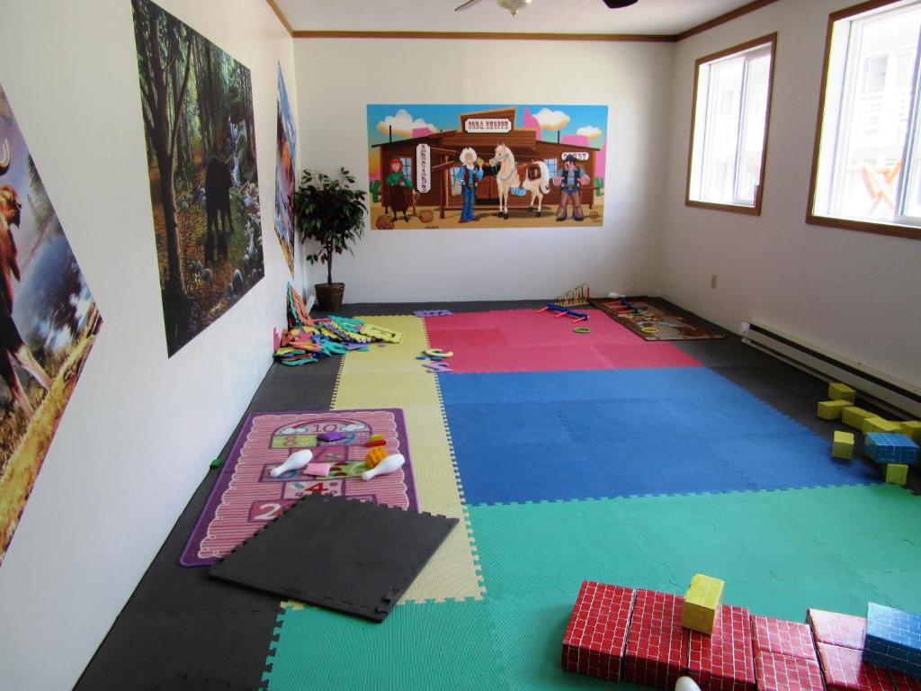 White Buffalo Hotel Photo 39