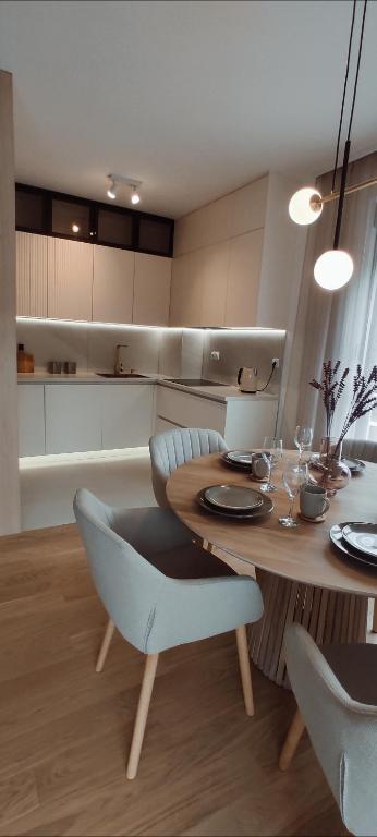Avisi Living - 1
