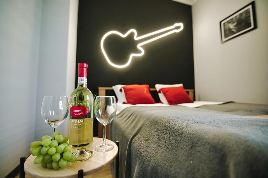 Blues Room by Housine, Zator