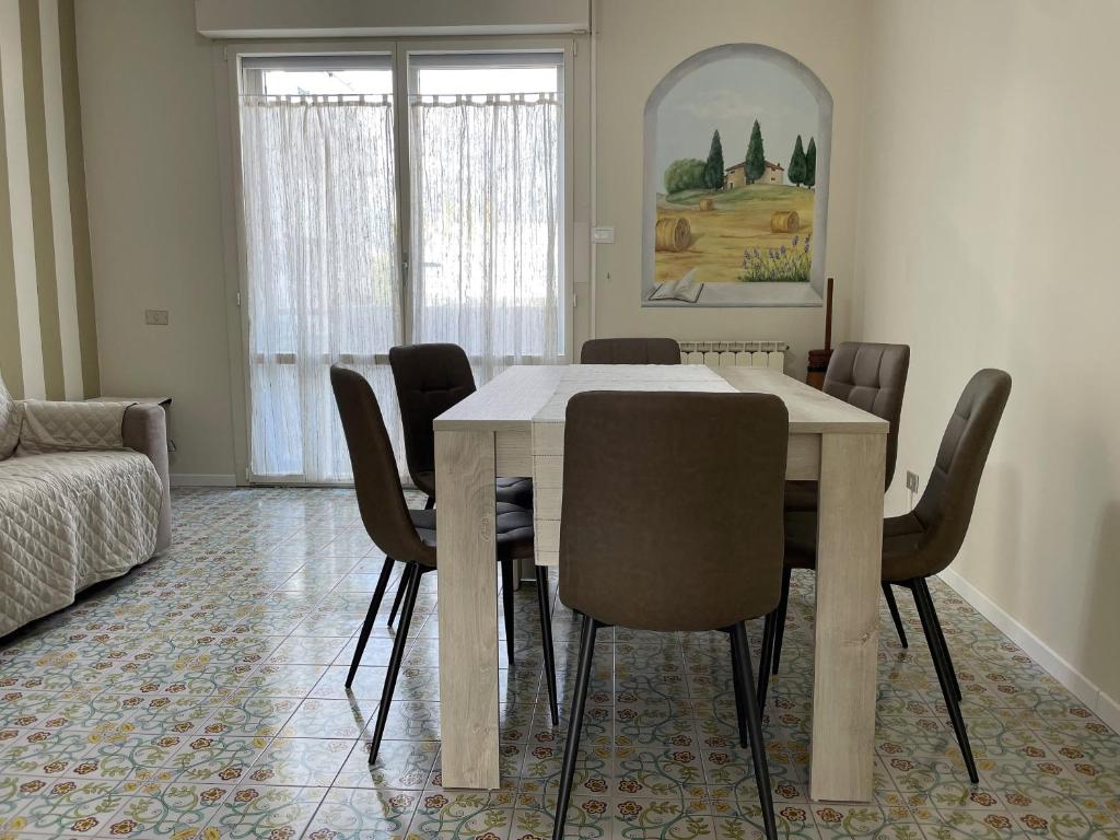 Stefano's Guests House: 2 bedrooms & parking in Viareggio - 3