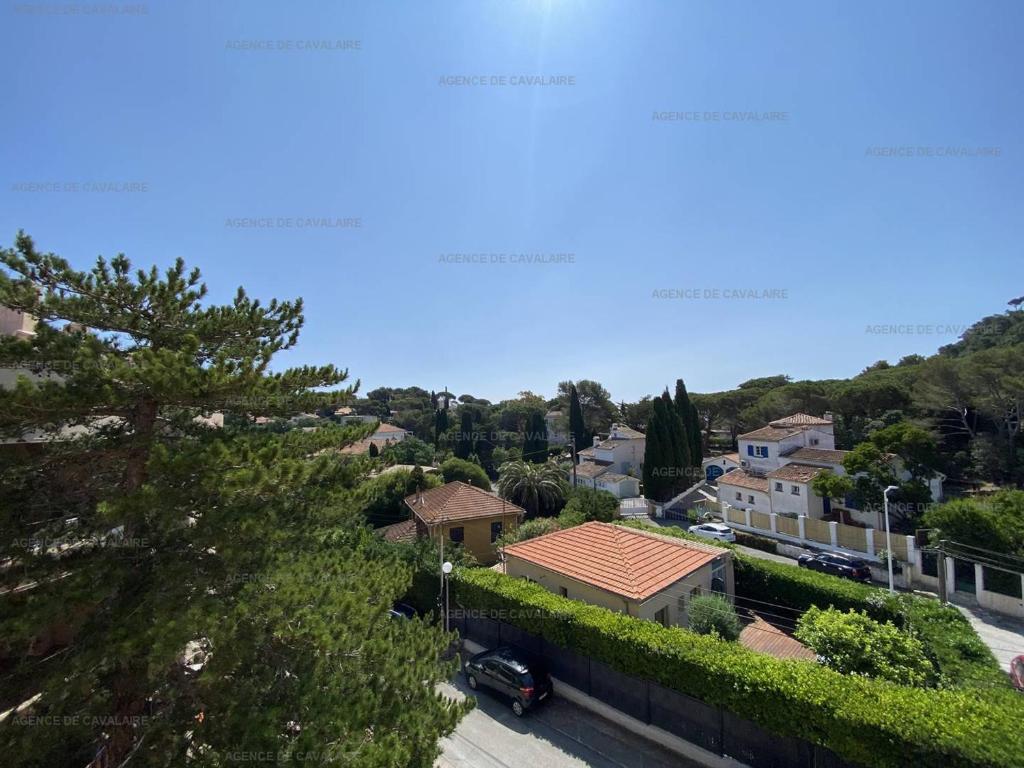 Appartement avec balcon, proche commerces et plages - FR-1-100-309 - 1