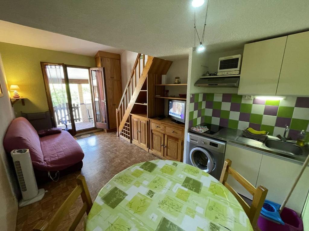 Charmant pavillon 2 pièces + mezzanine, 5 couchages, proche plage, terrasse, parking, animaux admis - FR-1-106-93 - 2