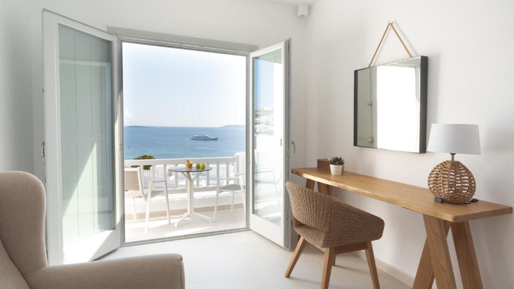Manoulas Mykonos Beach Resort photo