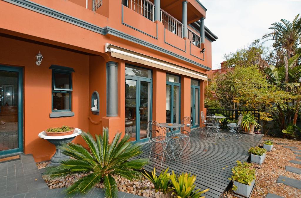 ALBATROSS SUITE photo