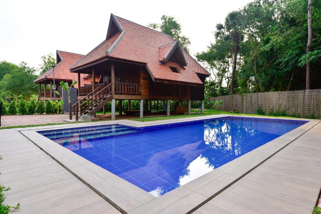 スイミングプール