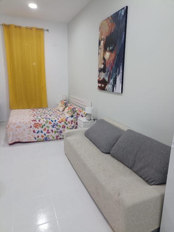 Unique Apartment - 2