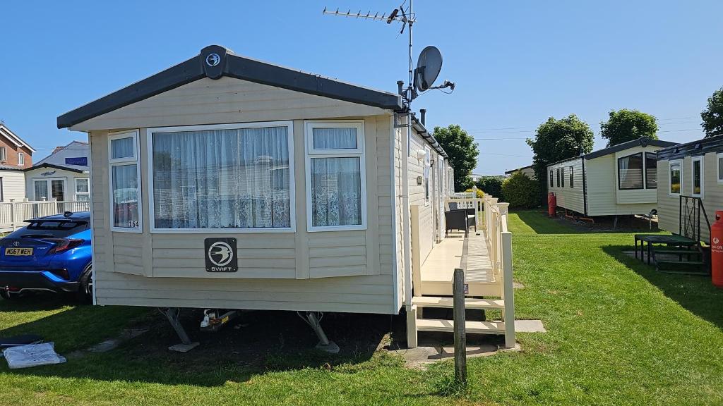 Serendipity Caravan Hire, Chapel Saint Leonards