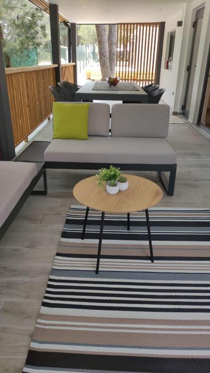 Mobile home Sofija, Drage