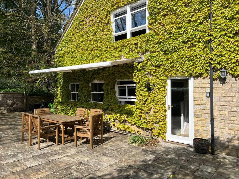 Cotswold Holiday Home, Stroud photo 4