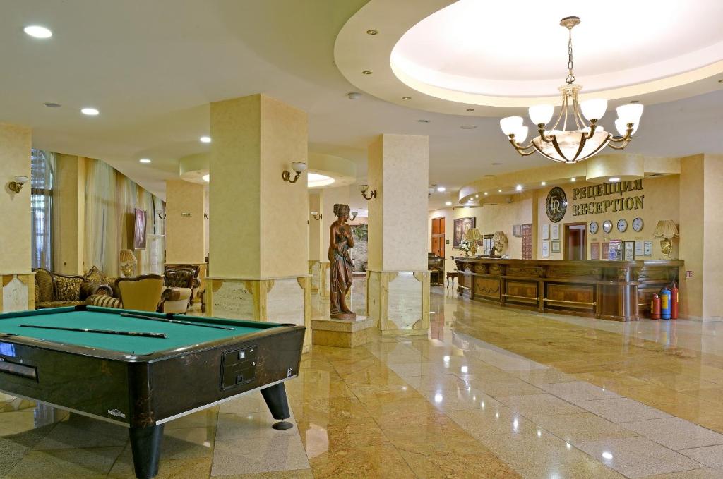 Hotel Estreya Palace photo