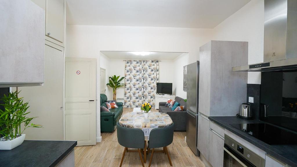 Appartement Les Halles 2, Climatisation, Terrasse, Garage - 4