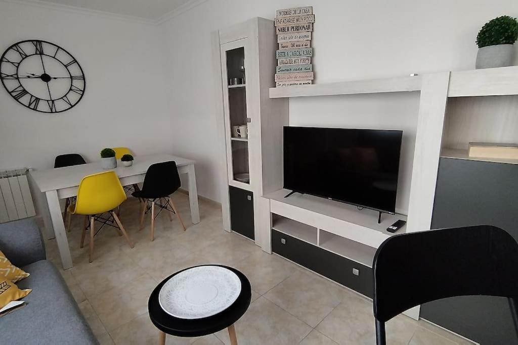 Apartamento en Foz. Primera Línea Playa Rapadoira - 1