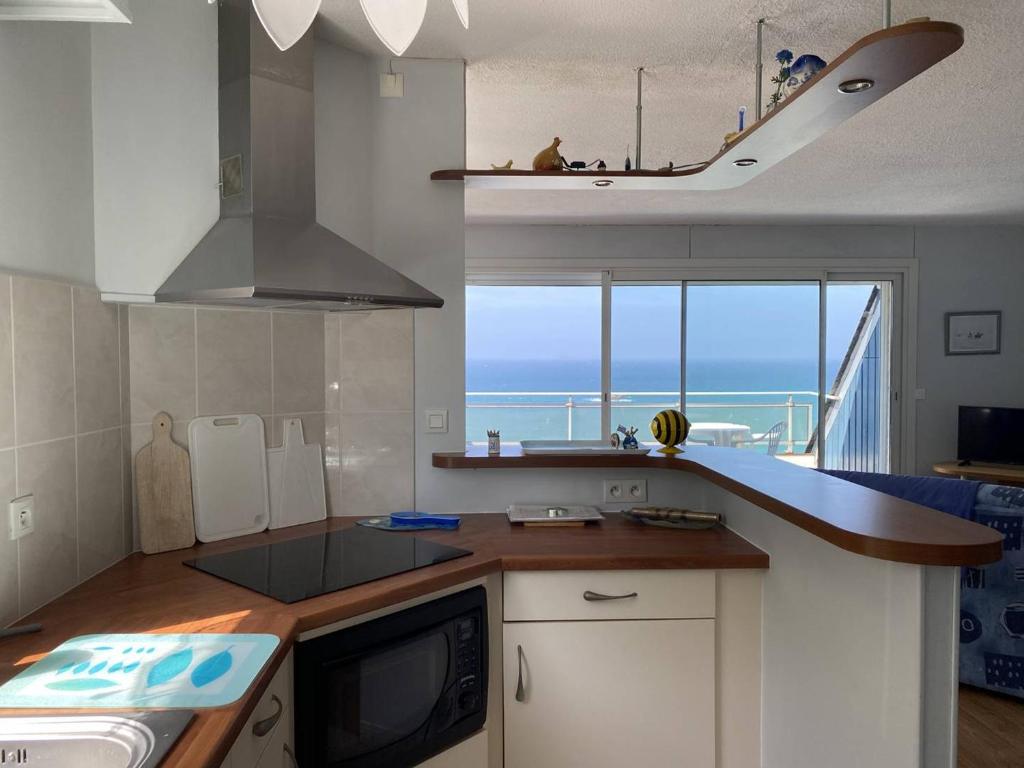 Appartement avec balcon terrasse, WIFI et parking à Perros-Guirec - FR-1-368-390 - 3