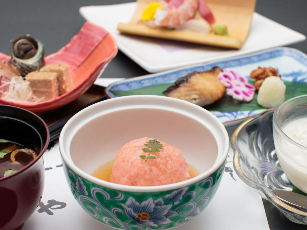 อาหารและเครื่องดื่ม