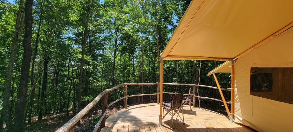 Private place for rest in the forest Tent 1 Forrest Cump, Lenoir