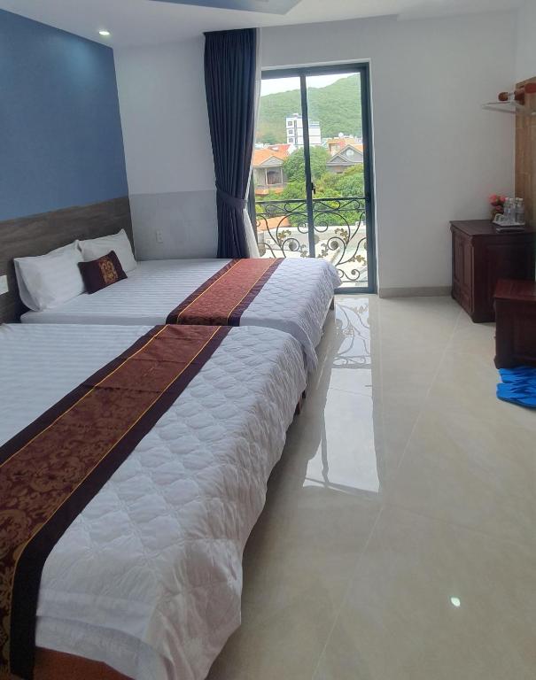 LUCKY HOTEL