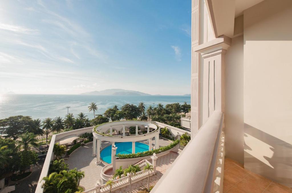Balcony/terrace, Sunrise Nha Trang Beach Hotel & Spa in Nha Trang