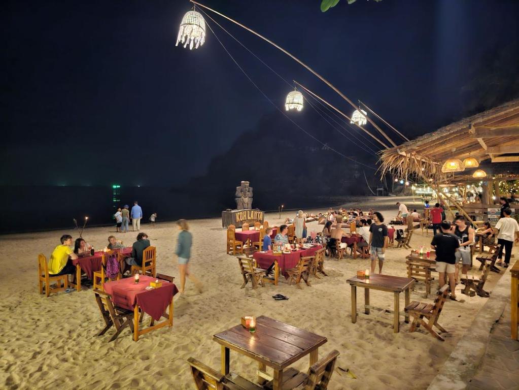 Restaurant, Kantiang Bay View Resort in Koh Lanta