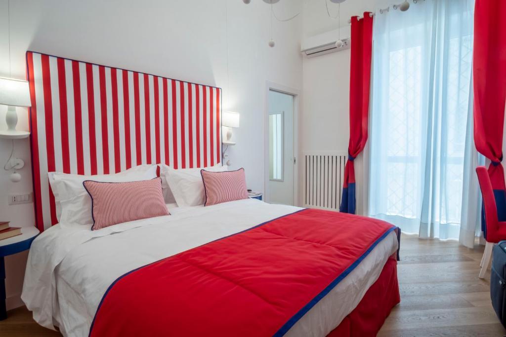 Sea View Luxury Apartment - 1