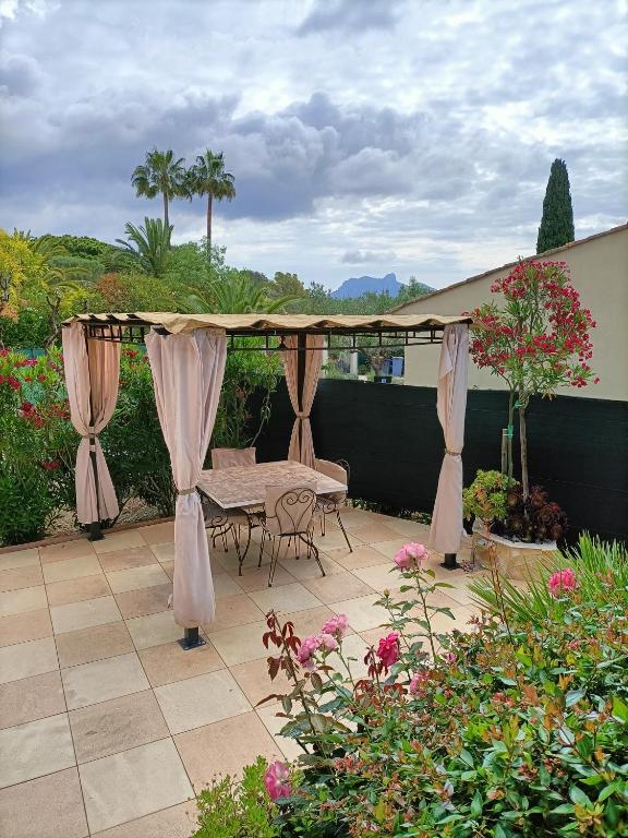 APPARTEMENT ENTRE ESTEREL ET CORNICHE D'OR - 4