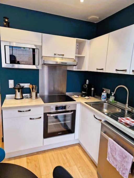 Le Bellay ¤ 2 Chambres ¤ Cour ¤10 mins Centre¤ - 4