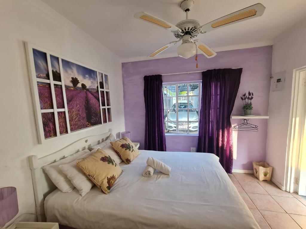 Melville House (The)