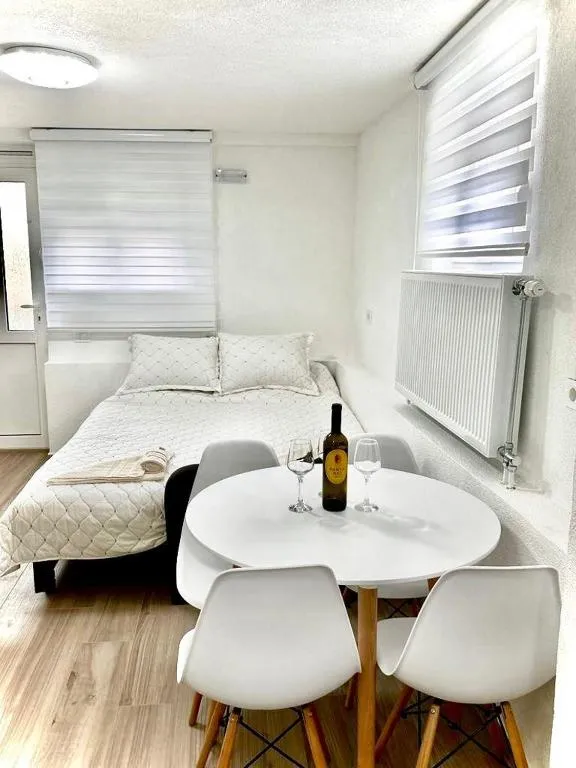 Pejovic apartmani Mojkovac，位于莫伊科瓦茨的酒店
