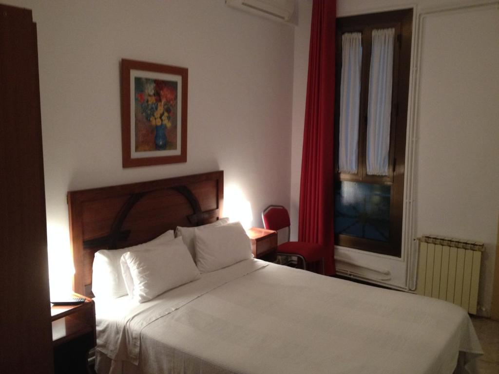 Hostal Absolut Stay - 5