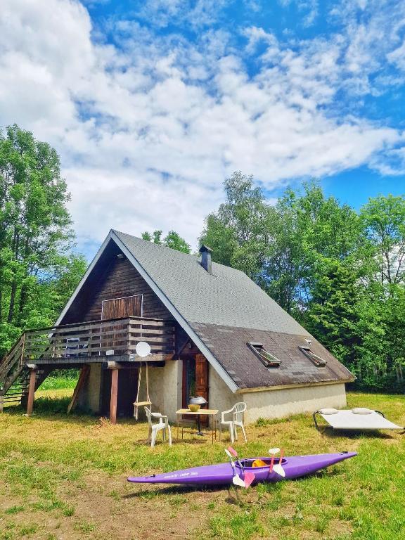 Chalet en pleine nature accès au lac