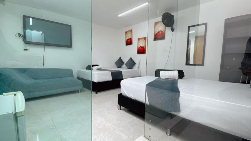 LLERAS PLACE HOTEL - 4