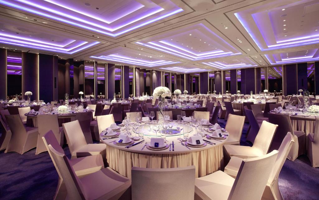Banquet hall, Humble House Taipei, Curio Collection by Hilton in Taipei