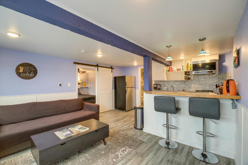 Updated Ketchikan Condo Less Than 1 Mi to Downtown!