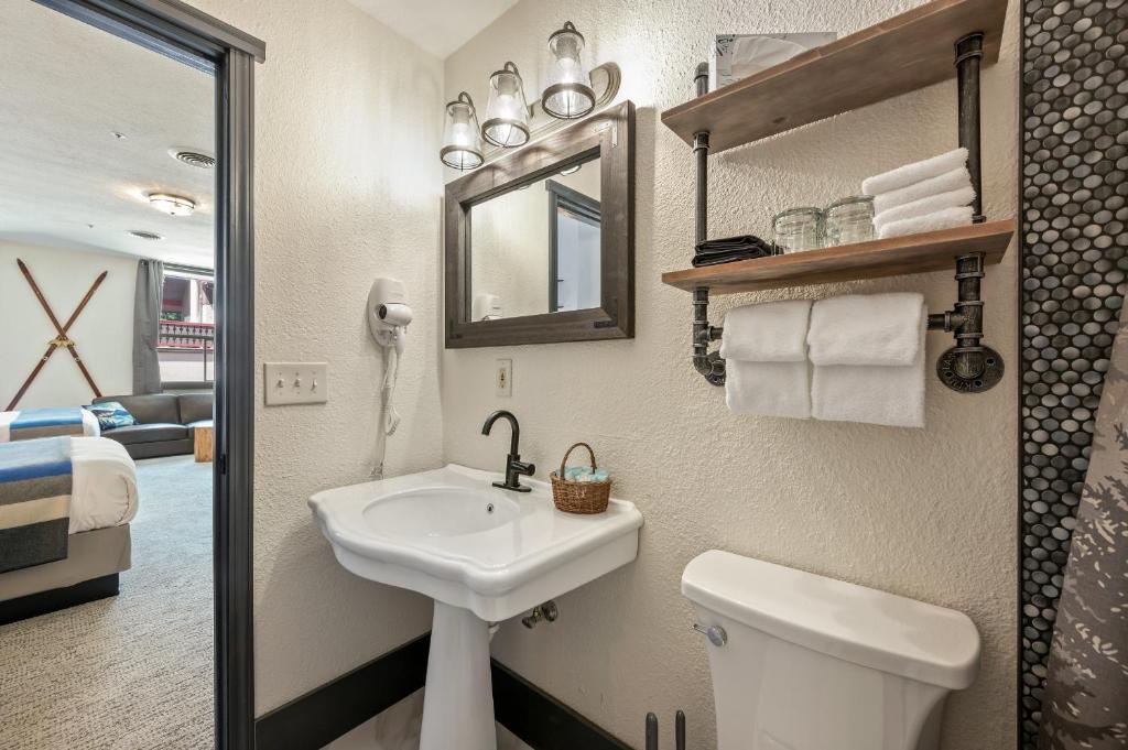 Hotel Leavenworth photo