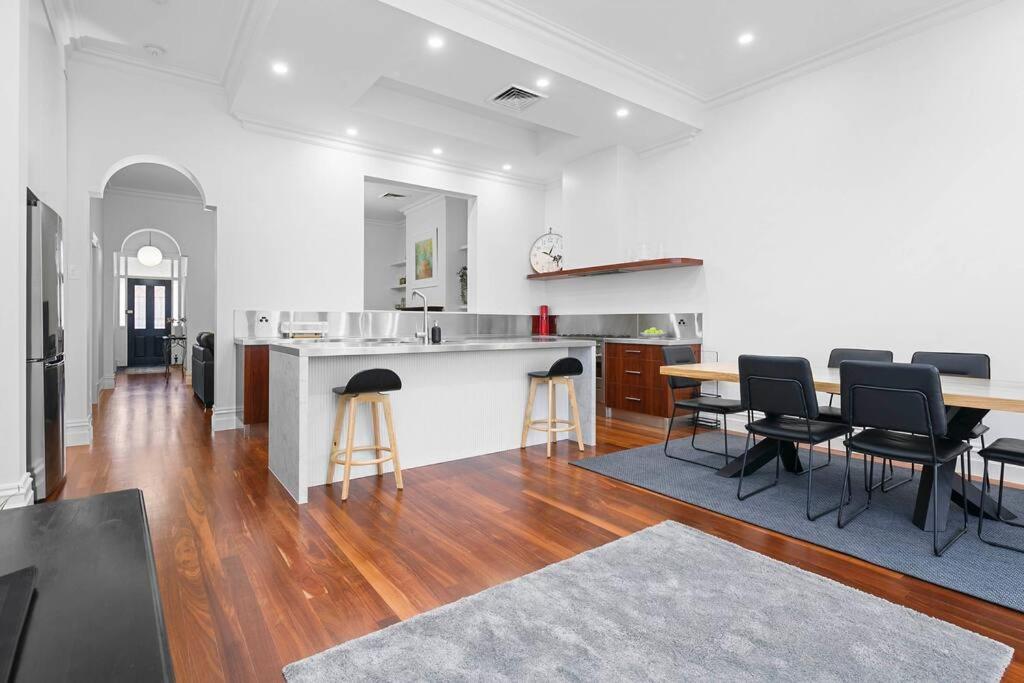 Ballantyne Abode, Thebarton