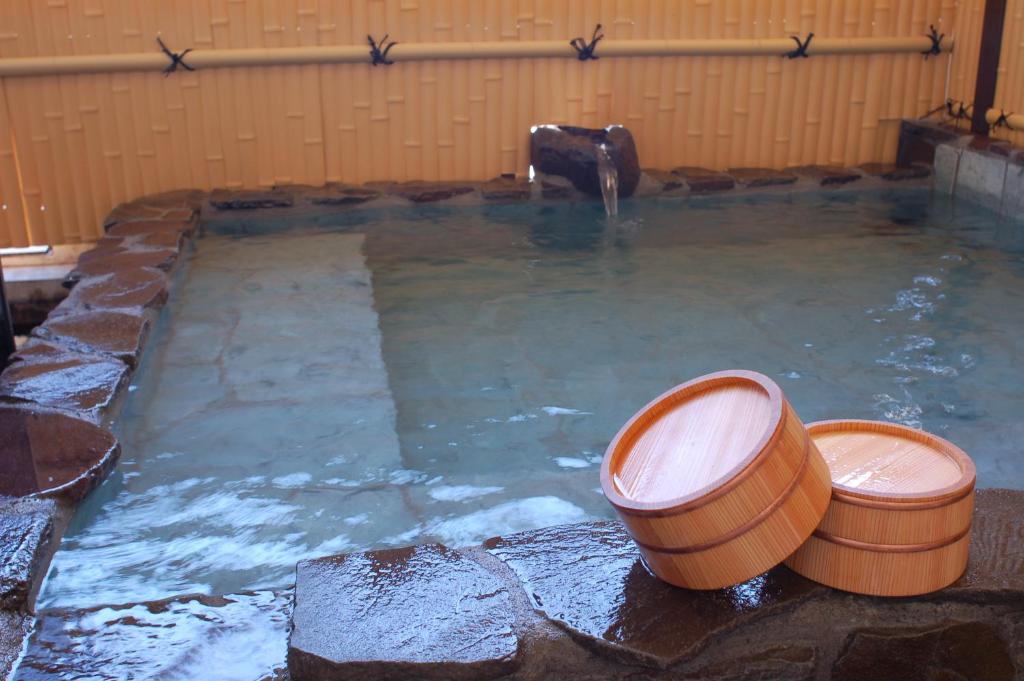 Hot spring bath