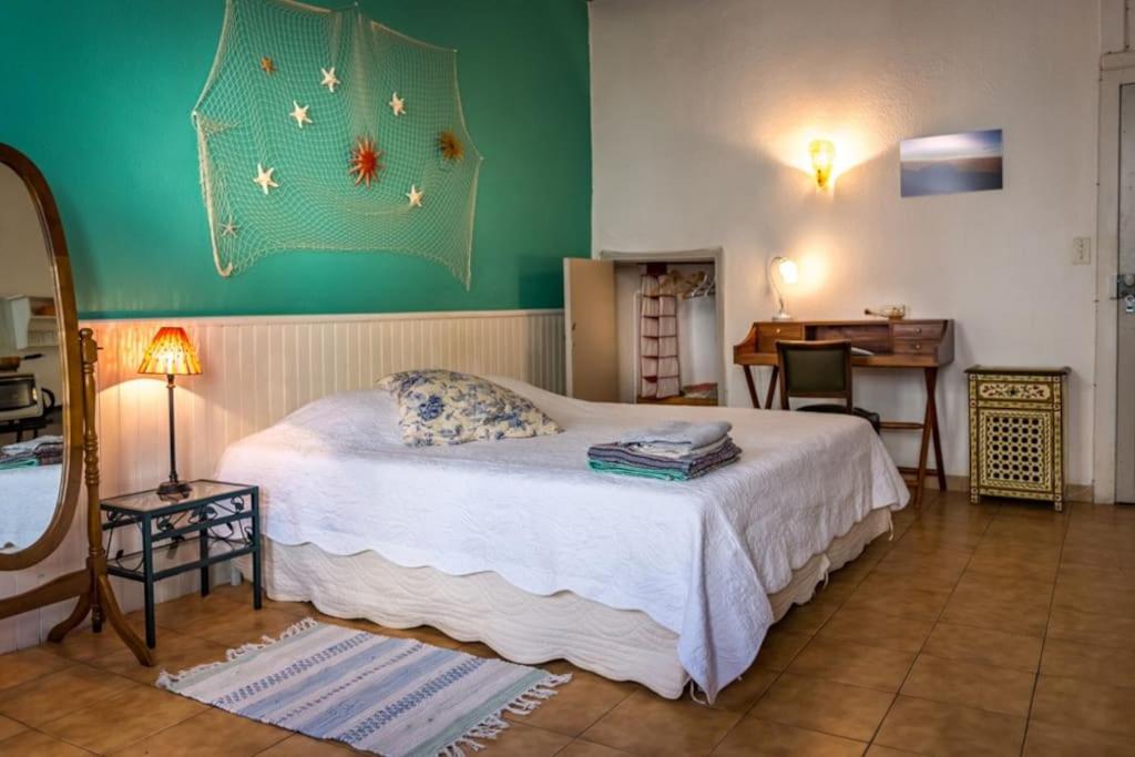 Gipsy - chambre déco Van Gogh pour 1, 2 ou 3 pers, Arles