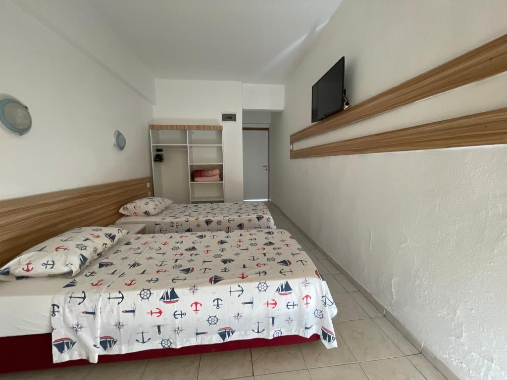 Hotel Status photo