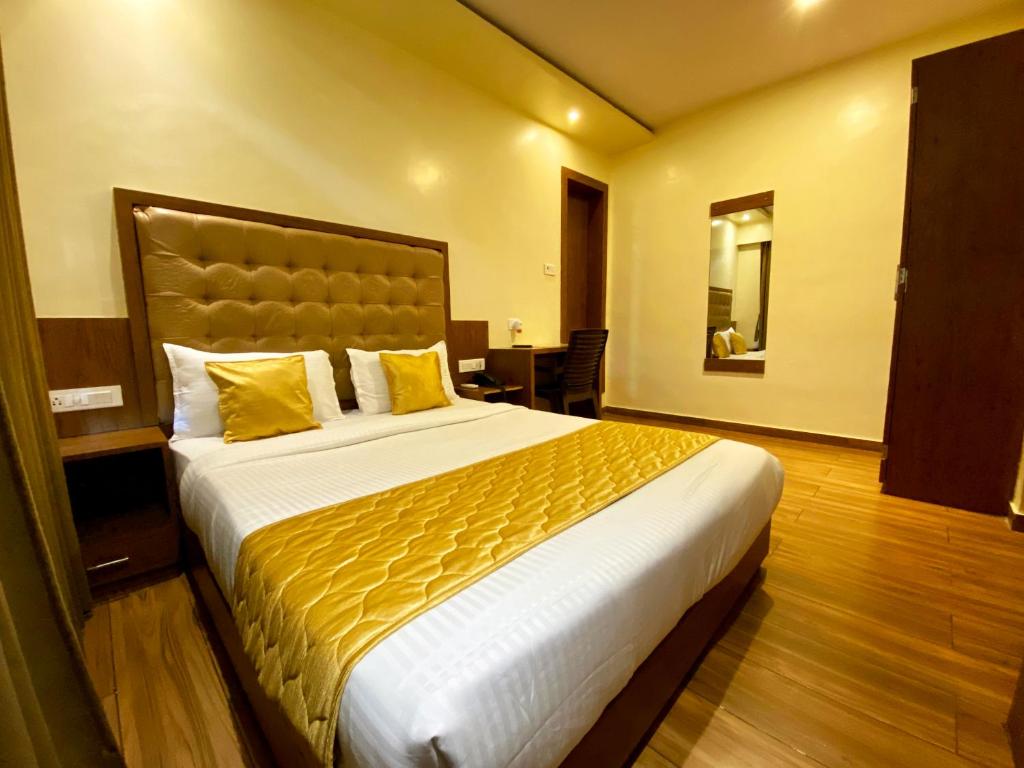 Hotel Pearl's BKC INN- Near Trade Centre