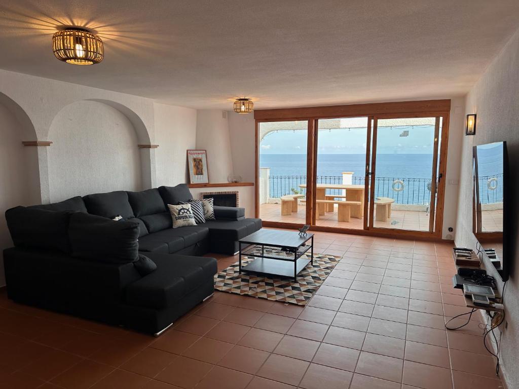 El Marinero - 1st line semi-detached 4-bedroom villa - sea view - 5