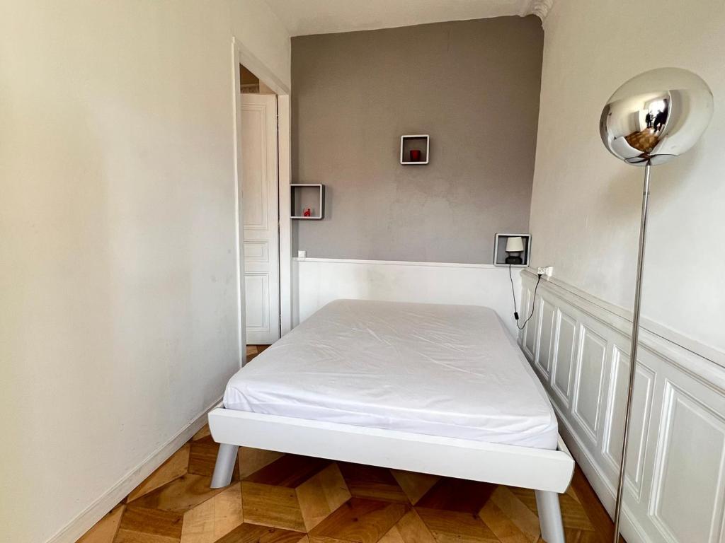 T1 moderne au centre-ville d'Aix-les-Bains - FR-1-555-33 - 4