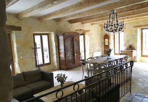 Le Préau, Vallon-Pont-dʼArc