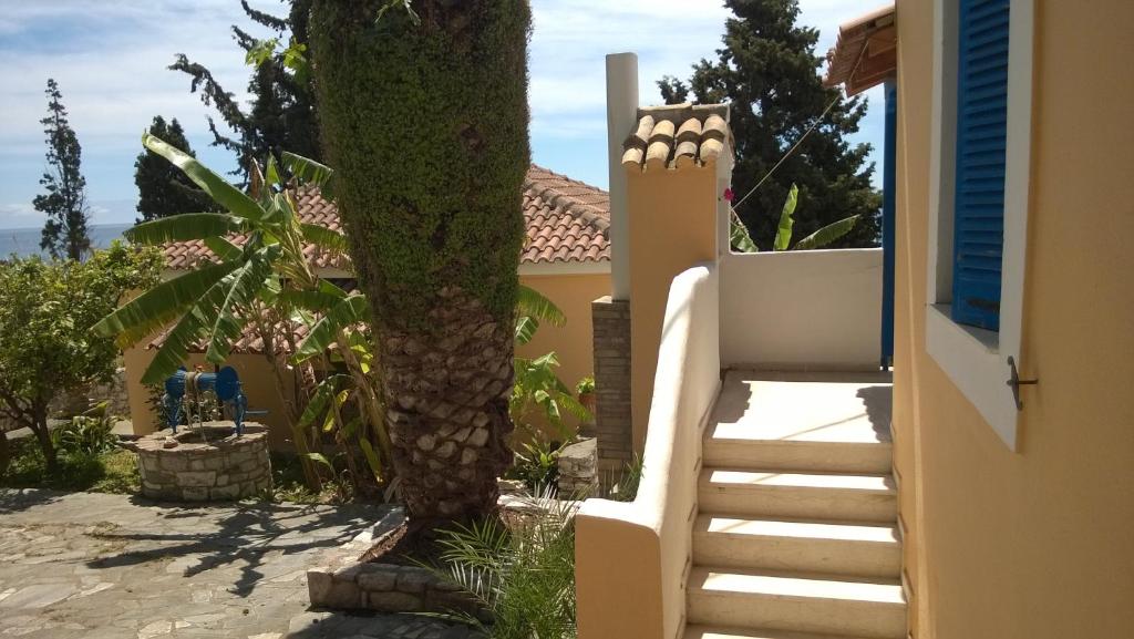 Exterior view, Sipsas Villas in Koroni