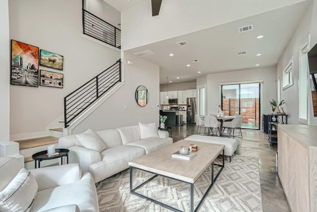 Grand Oasis At E Austin With Pool, Austin