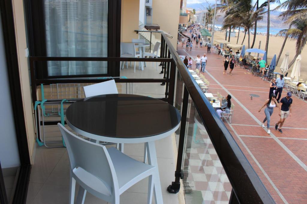 Lord Nelson Las Canteras 1 - 2