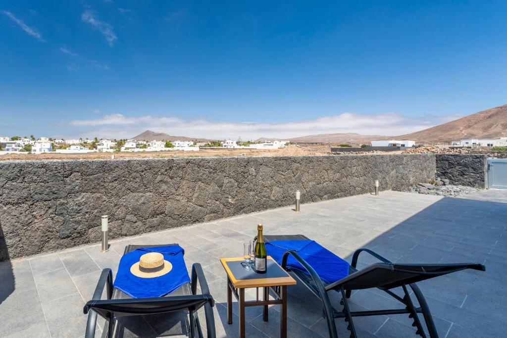 Pure Relax Vacation Home - Large terrace and Solarium By Lanzarote Vacation Homes - 1