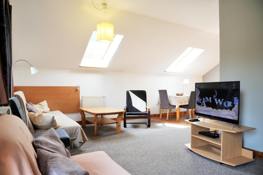 Apartament Tyrolska Zagroda - 50m2 - sklep 5min - piekny duzy ogrod 전경