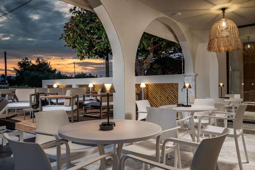 Nikon Boutique Hotel - Dining image