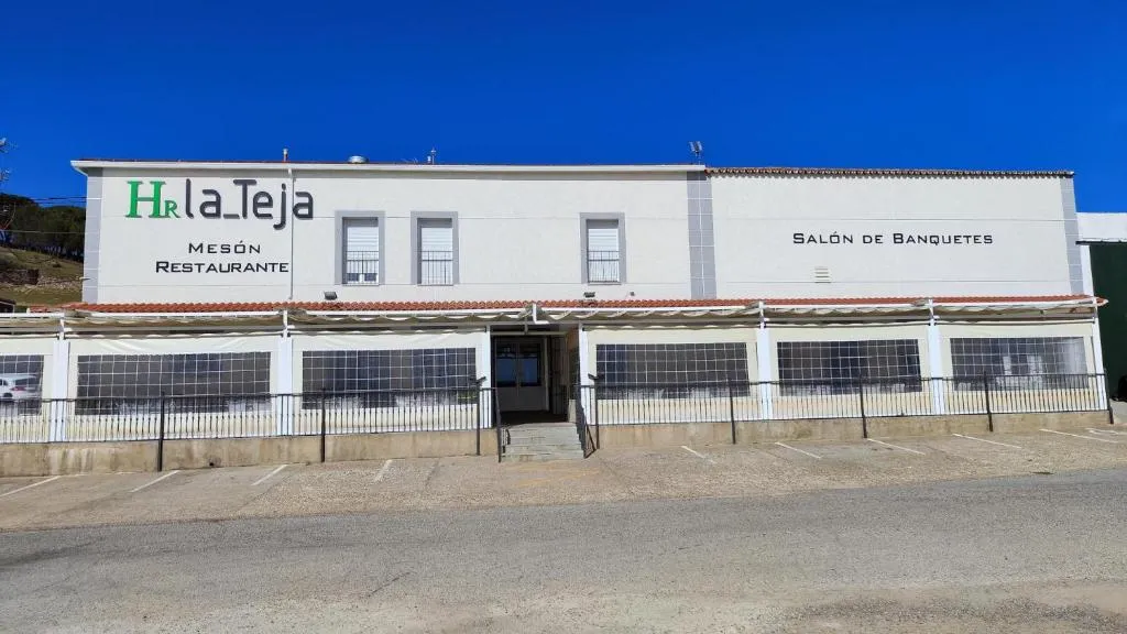 HOTEL RURAL LA TEJA，位于Segura de León的酒店