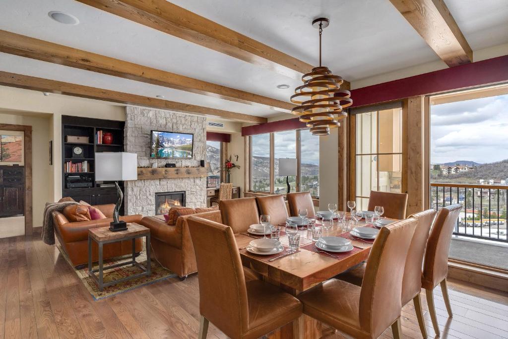 Edgemont 2601 - Luxury Ski-in Ski-out Condo, Steamboat Springs